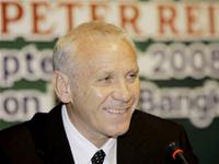 Peter Reid trong ngày ra mắt.